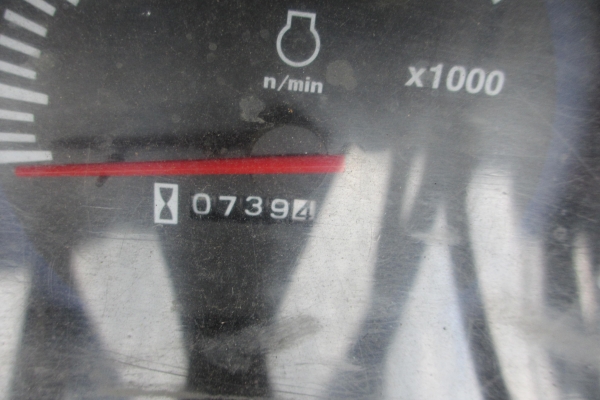 คูโบต้า L3608 พร้อมใบมีดและอุปกรณ์หลัง