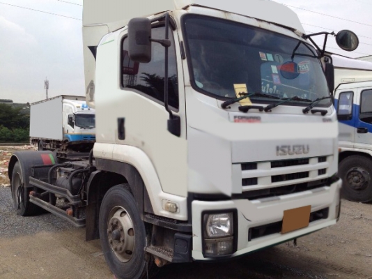 รถบรรทุก 6 ล้อ หัวลาก ยี่ห้อ ISUZU GVR 300 แรงม้า