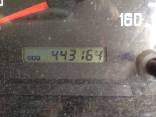 รถบรรทุก 6 ล้อ หัวลาก ยี่ห้อ ISUZU GVR 300 แรงม้า