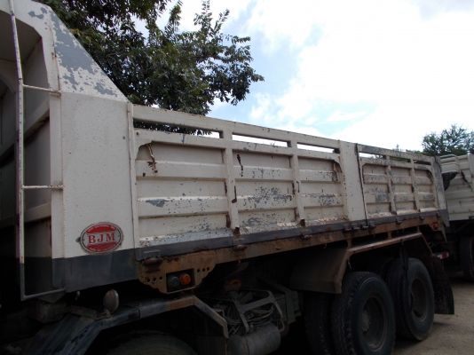 ขายกระดัมพ์สิบล้อisuzu deca320