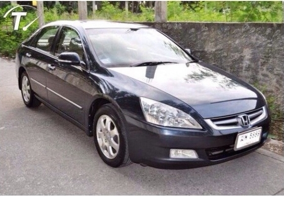 ขายรถ Honda Accord ปี 2004