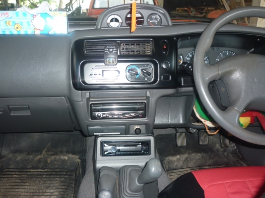 ขายด่วน Mitsubishi Strada Four 4X4 รุ่นท็อปสภาพดี รถบ้าน *** ปรับราคาใหม่ 350,000 บาท ***