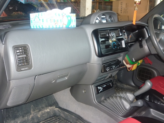 ขายด่วน Mitsubishi Strada Four 4X4 รุ่นท็อปสภาพดี รถบ้าน *** ปรับราคาใหม่ 350,000 บาท ***