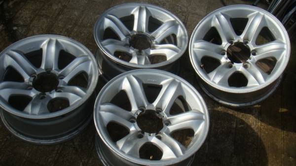 ขายล้อเล็บเหยี่ยว สวยๆ