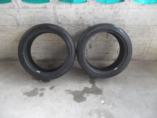 ยาง PILELLI 225/45R18 ปี10 RUNFLAT มี 1 คู่ ราคา 2200 บาท(ลายเดียวกัน)