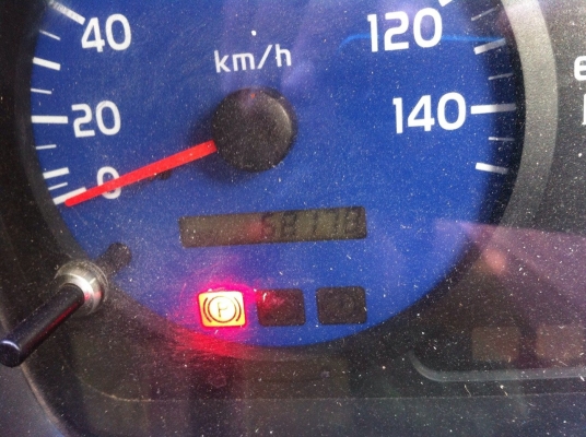 ขายถูกสุดๆ ครับ HINO MEGA 175 Hp ดั้มพ์สามมิตร คอกสูงครับ (ทีมงานรถคุณภาพ)