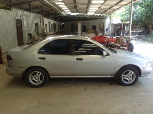 90,000 ครับ Nissan Sunny saloon ปี 1997 สภาพพร้อมใช้งาน ราคาถูกครับ เข้ามาดูรถอื่นๆได้ที่หน้า page ผมครับ   https://www.facebook.com/LanKhxngThukShop?ref=hl