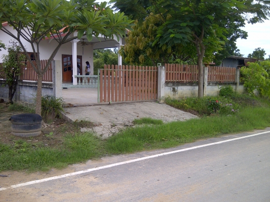 ขาย บ้านพร้อมที่ดิน จ.สุพรรณบุรี