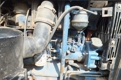 รถไถนาฟอร์ด 6640 (รถนอก)ปี55 ใช้งาน 5404 ชม. คานหน้าคาเรโร่ 2 เพลา