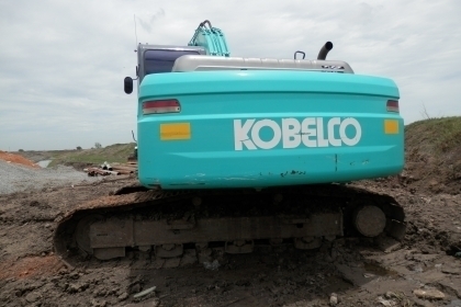 KOBELCO 200 MACK8 YN12 ใช้งาน7000ช.มเศษ รถทำงานอยู่