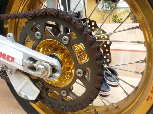 ขายcrf250 ราคา 100,000 วิ่งน้อยแต่งเพียบ