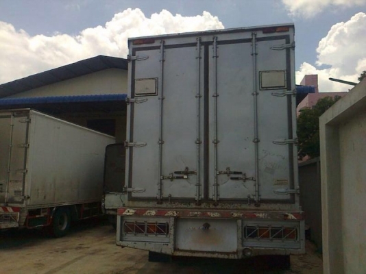 รถอีซูซุ 10 ล้อ  ตู้แห้ง FVM  230 แรงม้า ปี 50  สนใจติดต่อ 081 - 6079515