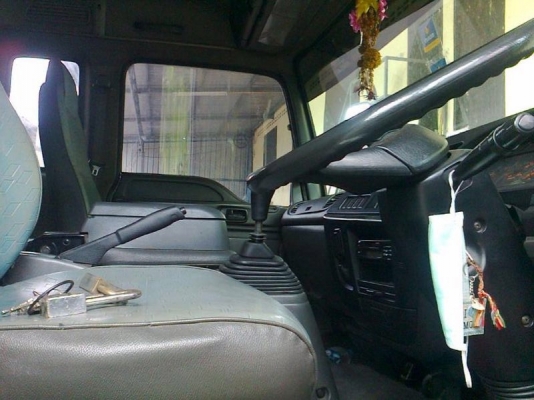 รถอีซูซุ 10 ล้อ  ตู้แห้ง FVM  230 แรงม้า ปี 50  สนใจติดต่อ 081 - 6079515