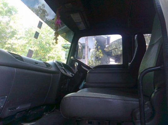 รถอีซูซุ 10 ล้อ  ตู้แห้ง FVM  230 แรงม้า ปี 50  สนใจติดต่อ 081 - 6079515