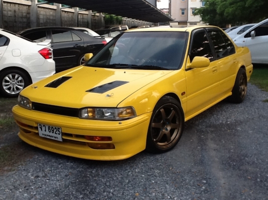 ขายแอคคอร์ด สีเหลีองซักคันคับ ขายแอคคอร์ด สีเหลีองซักคันคับ