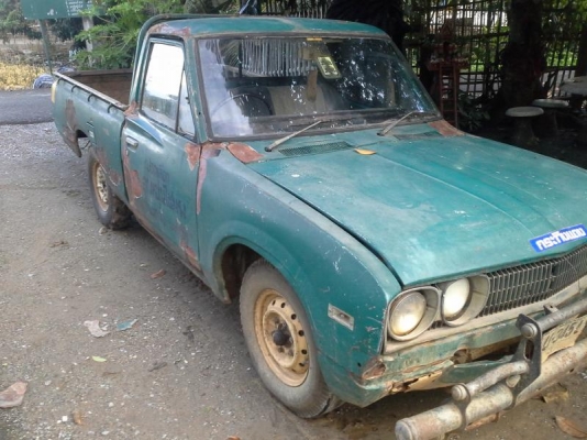 ขายรถกะบะดัสสันช้างเหยียบ620สภาพแห้งๆ