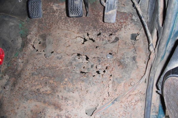 ขายรถกะบะดัสสันช้างเหยียบ620สภาพแห้งๆ