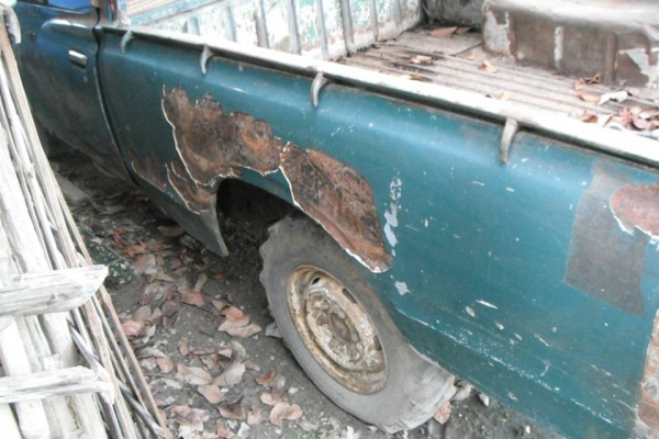 ขายรถกะบะดัสสันช้างเหยียบ620สภาพแห้งๆ