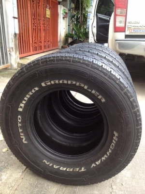 ขายยางNitto Dura Grapher Highway Terrain 235-75-15 ดอกเต็มๆ1ชุด