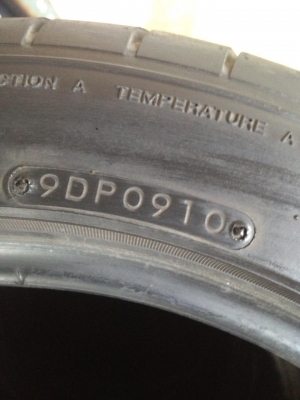 ขายยางNitto Nt555 205-50-16 ปี10 1ชุดดอกเต็ม ถูกๆครับ