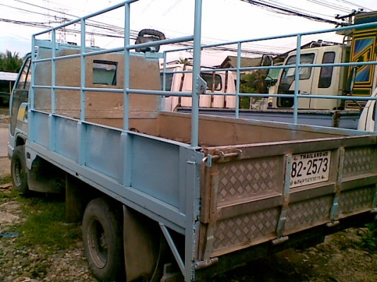 ขาย4ล้ออีซูซุ NKR เกียร์สั้น รถออกห้างแท้ๆ เครื่อง 88แรง ฝาขาว รถใช้งานได้ปกติ