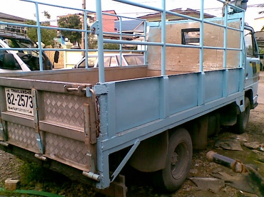 ขาย4ล้ออีซูซุ NKR เกียร์สั้น รถออกห้างแท้ๆ เครื่อง 88แรง ฝาขาว รถใช้งานได้ปกติ