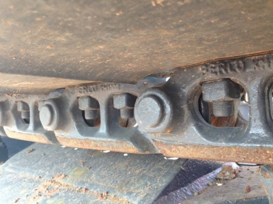 ขายรถแบคโฮ KOMATSU PC130-6 มี VDOครับ ระบบไฟฟ้าเต็ม รถนอกนำเข้าสภาพสวย สนใจติดต่อ 081-2990958 ขายรถแบคโฮ KOMATSU PC130-6 มี VDOครับ ระบบไฟฟ้าเต็ม รถนอกนำเข้าสภาพสวย สนใจติดต่อ 081-2990958