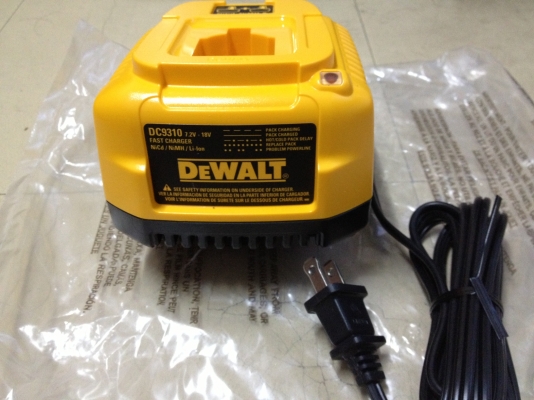 แท่นชาร์จ DeWALT DC9310 7.2V-18V Lithium Ion Charger Made in Thailand