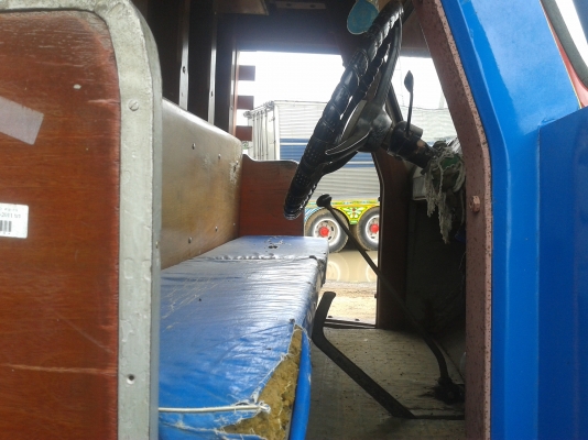 ขายรถ 6 ล้อ บรรทุกหน้ายาว เครื่อง145แรง ขายรถ 6 ล้อ บรรทุกหน้ายาว เครื่อง145แรง