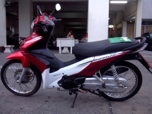 Honda Wave 110 i นางฟ้าราคาถูก