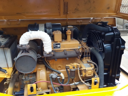 ขาย รถขุด KOMATSU รุ่น PC30-5- มือสองญี่ปุ่น