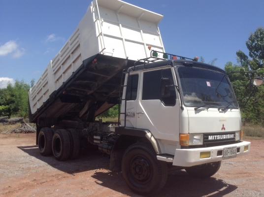 สิบล้อดัมพ์ 2 เพลา MITSUBISHI. ไอ้หลง FN527MA 28,xxxx เครื่อง 190 แรง 6D16 เครื่องสวย กำลังดี ซัซซี่สวย ดัมพ์ยาว 6 เมตร 850,000