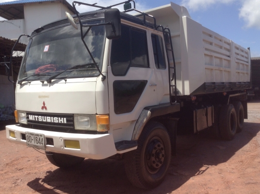 สิบล้อดัมพ์ 2 เพลา MITSUBISHI. ไอ้หลง FN527MA 28,xxxx เครื่อง 190 แรง 6D16 เครื่องสวย กำลังดี ซัซซี่สวย ดัมพ์ยาว 6 เมตร 850,000