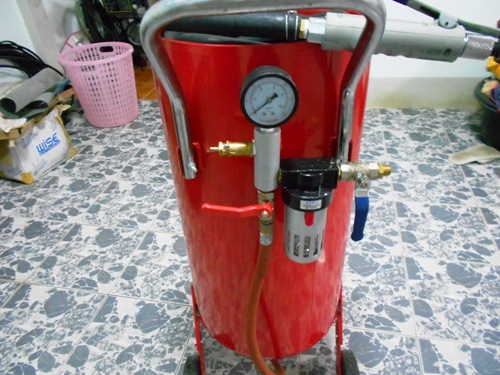 ขายเครื่องยิงทรายระบบแรงดัน ของใหม่ (ปรับราคาลงจ้าจาก23000เหลือ21000)