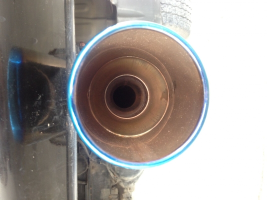 ขายปลายท่อปลายรุ้งสวยๆพึ่งใส่มาได้ไม่นาน ไส้ตรง มีไซเลนเซอร์ ขายปลายท่อปลายรุ้งสวยๆพึ่งใส่มาได้ไม่นาน ไส้ตรง มีไซเลนเซอร์