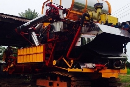 ขายด่วน รถเกี่ยวข้าวเกษตรพัฒนา รุ่นไอ้หนุ่มไวไฟ สวยจัดทั้งคันพร้อมทำงานได้เลย เครื่องยนต์ 195 HP เทอร์โบ ISUZU 6HE1 TURBO อุ้ม 2.5 ตันสภาพดีมาก ปั๊มไดกิ้นเบอร์ 23 ช่วงล่าง 10HT สภาพเต็มดีพร้อมใช้งาน ราคาต่อรองได้ครับ