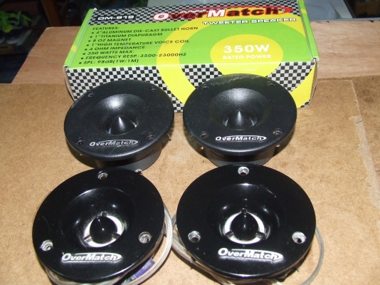 ขายเสียงแหลมจานยี่ห้อใช้ได้เสียงดีไม่จี๊ดจ๊าดน่าลำคาน