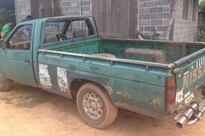 NISSAN BIG M - TD25 เครื่องฝาขาว เครื่องแห้งแรงดี ภายในเก๋งคอนโซลครบ กระบะมีผุ ช่วงล่างคัชซีมีผุมีดามแต่พร้อมใช้งานครับ ยางสภาพดี 4 เส้นประมาณ 60\% พร้อมใช้งานได้เลย เอกสารทะเบียนครบพร้อมโอน ราคาต่อรองได้ครับ