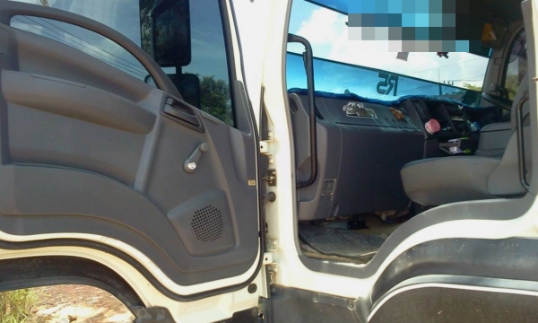 ISUZU FTR  ติดต่อปารวี  โทร 0839686255