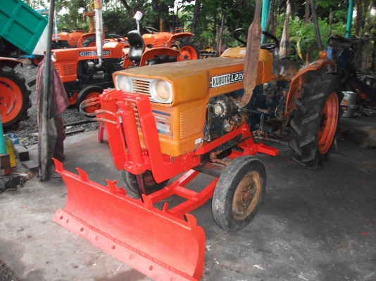 คูโบต้า L2201 รถสภาพเดิม พร้อมใบดันหน้า