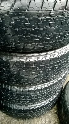 ขายยาง 255 70 15บิสโตนชุดละ7500