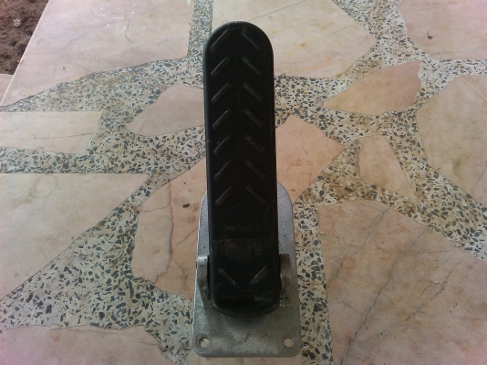 ขายขาเยียบเบรค VOLVO