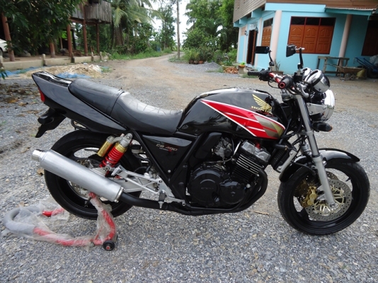 cb 400  V S ปี 98  อินวอย +สรรพสามิต สภาพดีพร้อมใช้
