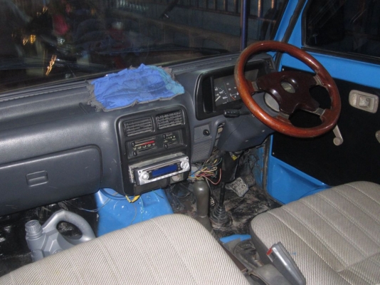 (ฝากขาย) กะป๊อตู้ไดฮัทสุ s82 ป้ายขาวสวยพร้อมใช้มากๆ แอร์ แม็ก เล่มแท้ชุดโอนครบ ช้าอด กทม.