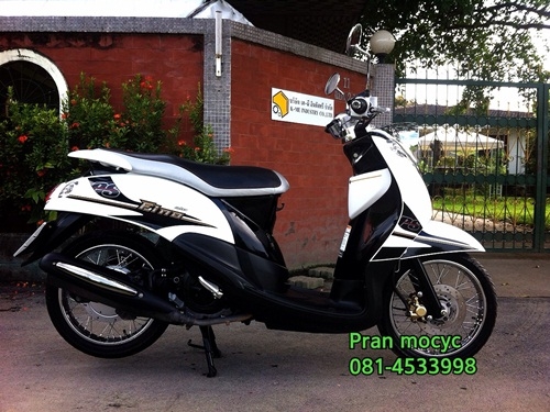 yamaha fino สีขาวดำปี2556 yamaha fino สีขาวดำปี2556