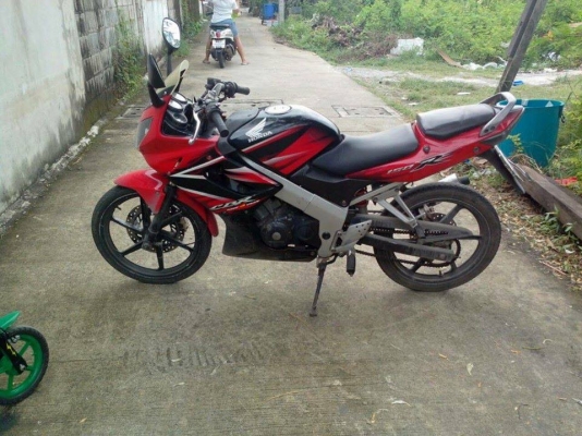 CBR สีแดง ดำ รถบ้าน สวยมาก ชุดสีสวยสด เครื่องเดิมๆ เอกสารชุดโอนลอยครบ ทดลองขับได้จ้า CBR สีแดง ดำ รถบ้าน สวยมาก ชุดสีสวยสด เครื่องเดิมๆ เอกสารชุดโอนลอยครบ ทดลองขับได้จ้า