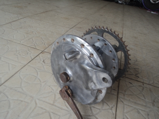 ดุม หลัง  คันเกียร์พับ