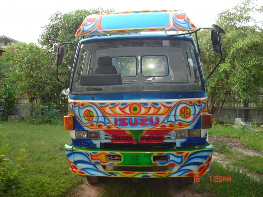 ขายรถบรรทุกรถเกี่ยว 10 ล้อ 1 เพลา isuzu ร๊อคกี้ เครื่อง 6bf1 175 hp เอกสารพร้อมโอน
