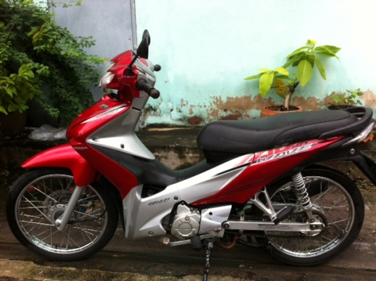 Honda wave 110i สตาร์ทมือ หัวฉีด ปี 53 ภาษีเต็ม