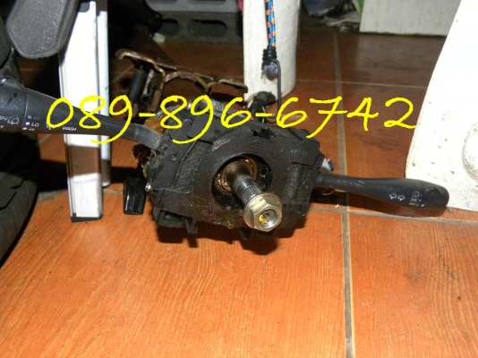 ขายสวิทซ์ยกเลี้ยว NISSAN Big M จอโค้งครับ